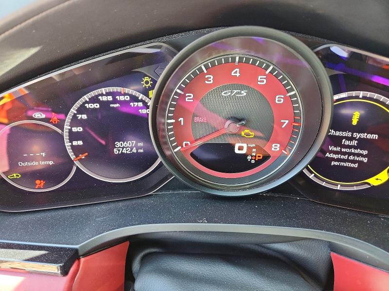 57717016 :رقم المزاد ، WP1AG2AY7PDA18819 vin ، 2023 Porsche Cayenne مزاد بيع