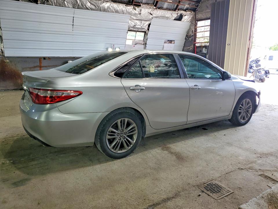 2017 Toyota Camry მანქანა იყიდება აუქციონზე, vin: 4T1BF1FK0HU420492, აუქციონის ნომერი: 58686266