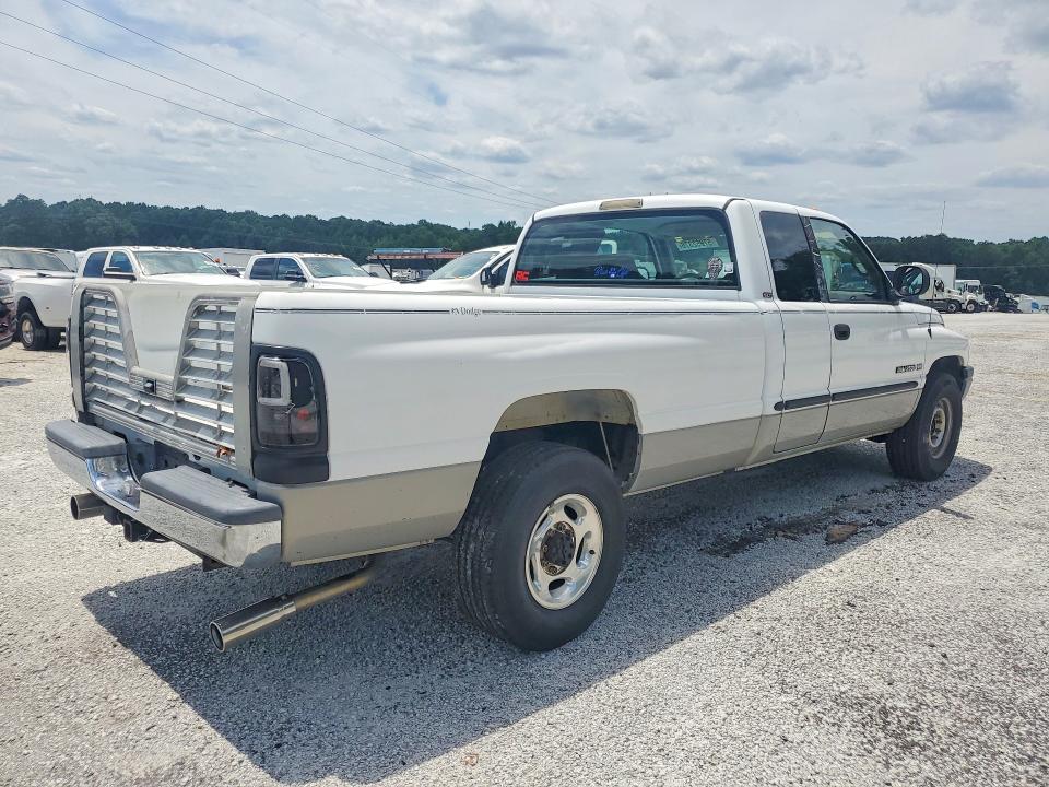 57952376 :رقم المزاد ، 1B7KC23W9YJ150481 vin ، 2000 Dodg Ram مزاد بيع