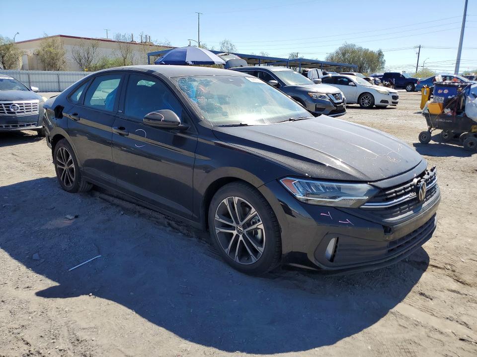 56889786 :رقم المزاد ، 3VWBM7BU8PM050140 vin ، 2023 Volkswagen Jetta مزاد بيع