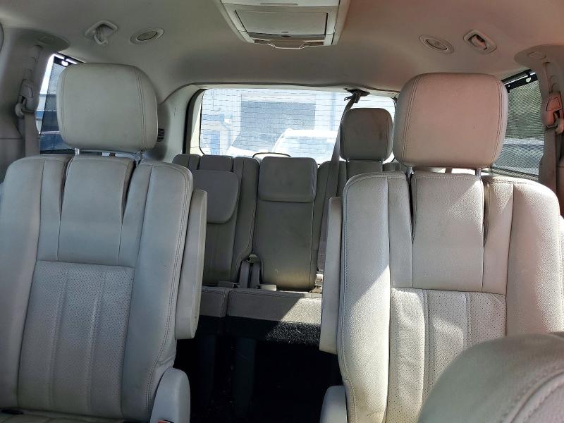 57781996 :رقم المزاد ، 2A4RR8DG9BR784765 vin ، 2011 Chrysler Town & Country مزاد بيع