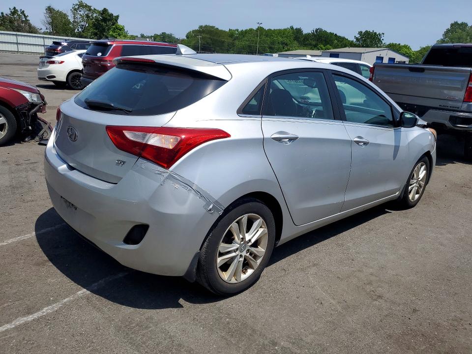 2013 Hyundai Elantra Gt მანქანა იყიდება აუქციონზე, vin: KMHD35LE9DU122721, აუქციონის ნომერი: 79136115
