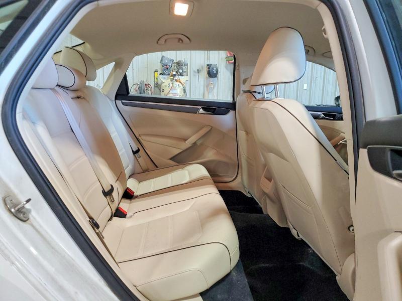 Продажа на аукционе авто 2018 Volkswagen Passat, vin: 1VWAA7A32JC016619, номер лота: 57204106