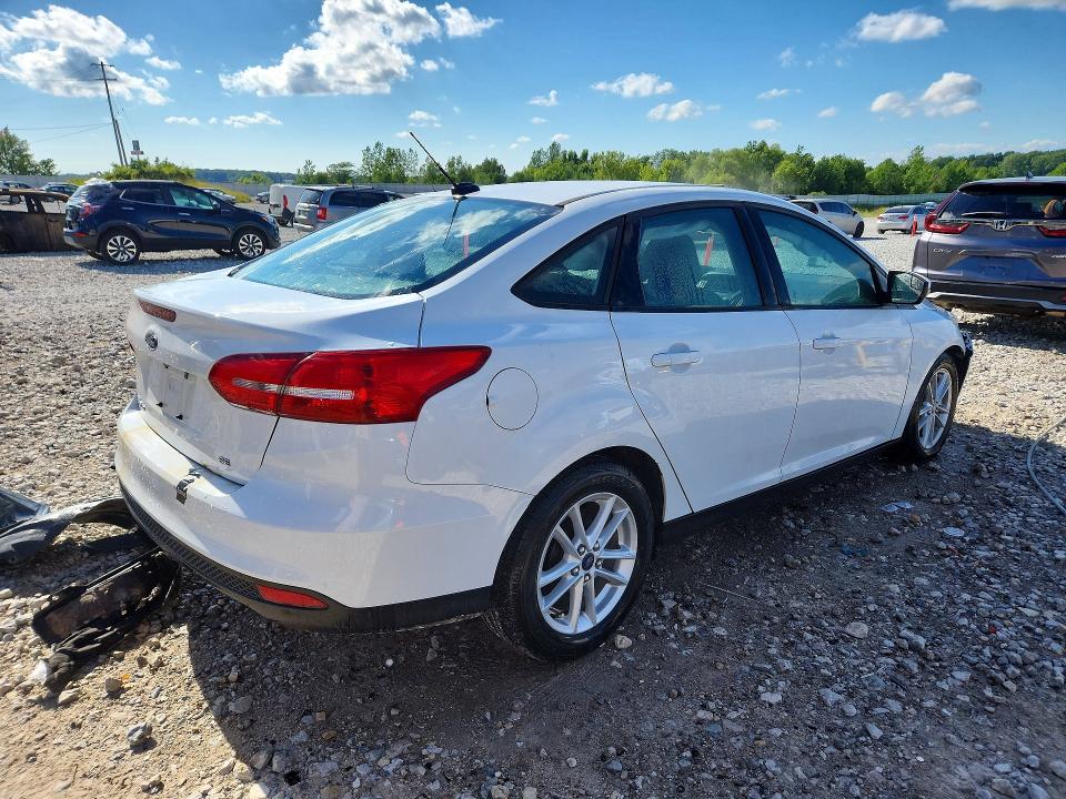 57521126 :رقم المزاد ، 1FADP3F2XGL267409 vin ، 2016 Ford Focus مزاد بيع