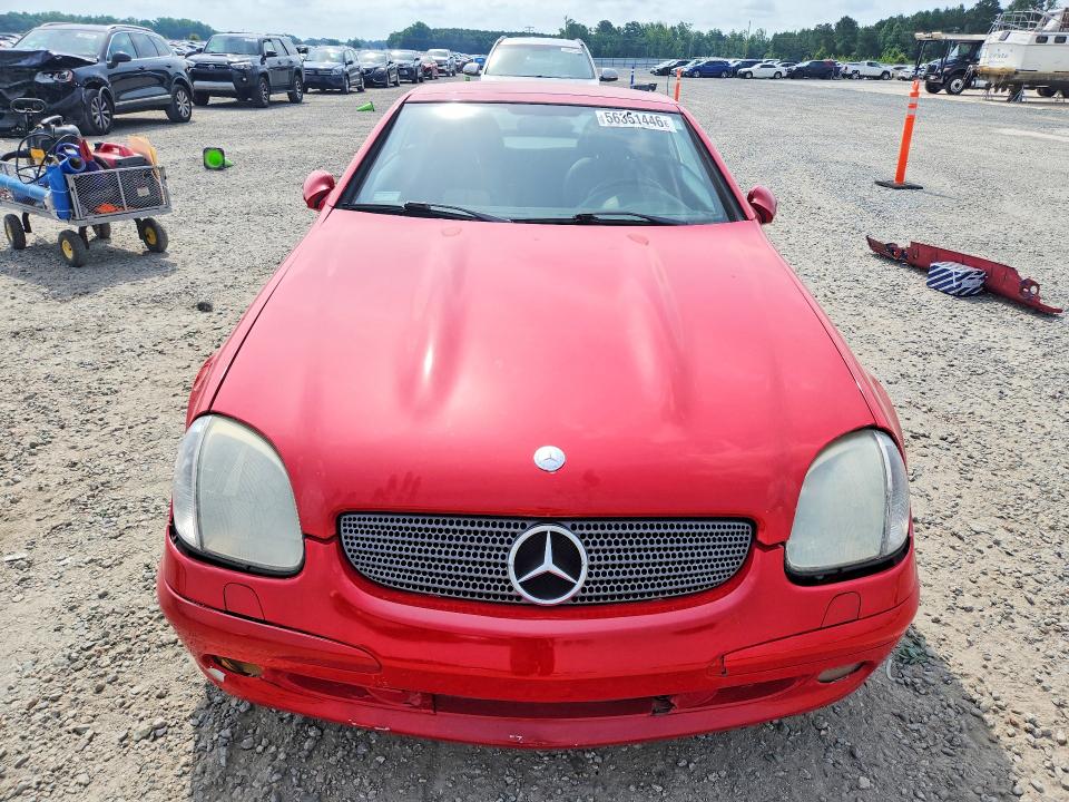 56351446 :رقم المزاد ، WDBKK49F61F187467 vin ، 2001 Mercedes-benz Slk مزاد بيع