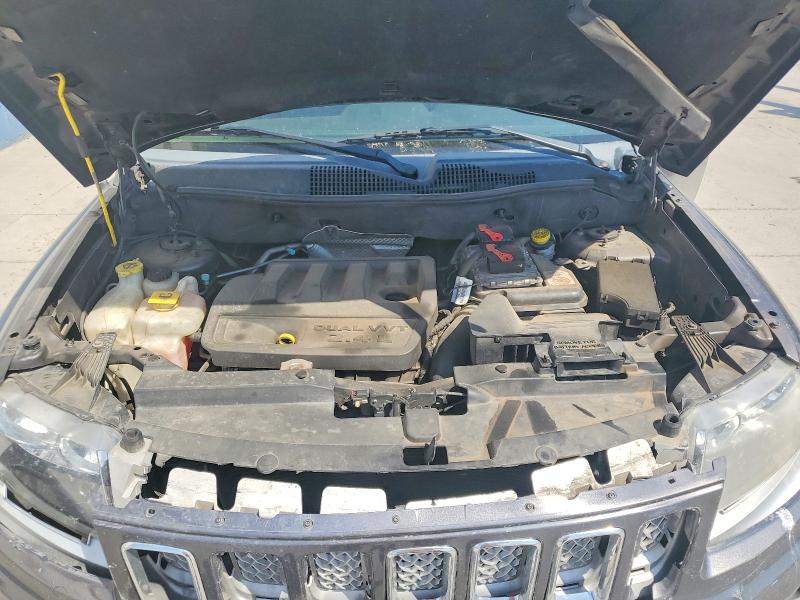 58305656 :رقم المزاد ، 1C4NJDEB2FD427332 vin ، 2015 Jeep Compass مزاد بيع