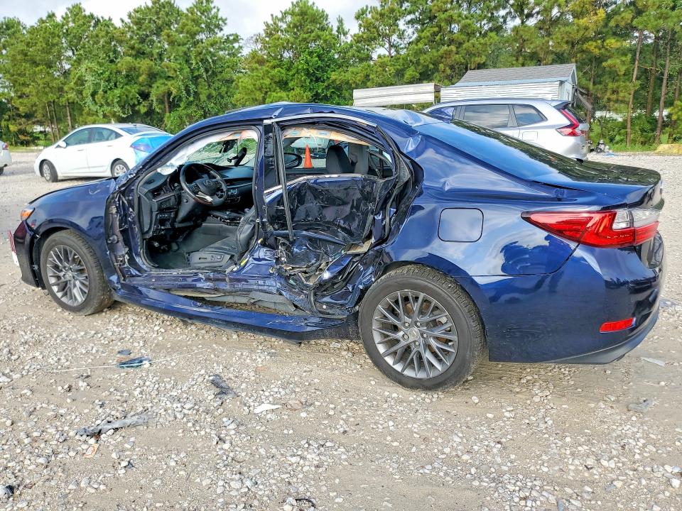 58201316 :رقم المزاد ، 58ABK1GG6JU081662 vin ، 2018 Lexus Es مزاد بيع