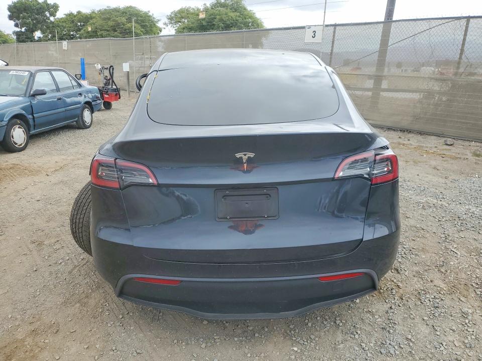 Продажа на аукционе авто 2025 Tesla Model Y, vin: 7SAYGDED9SF273513, номер лота: 57927596
