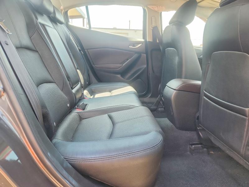 57368816 :رقم المزاد ، JM1BN1W30H1100879 vin ، 2017 Mazda 3 مزاد بيع