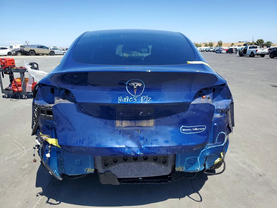 56253726 :رقم المزاد ، 5YJYGDEE5MF153264 vin ، 2021 Tesla Model Y مزاد بيع