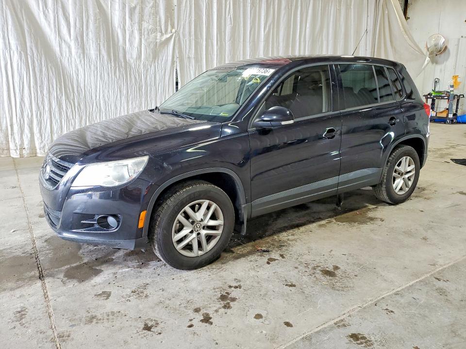 58845736 :رقم المزاد ، WVGBV7AX1BW527975 vin ، 2011 Volkswagen Tiguan مزاد بيع
