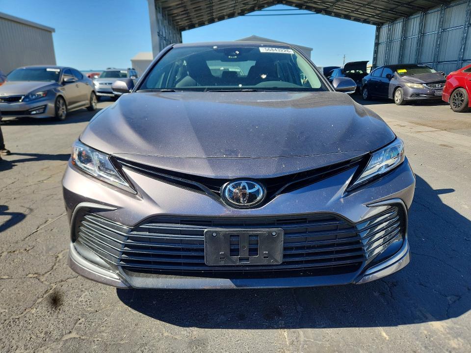 56843226 :رقم المزاد ، 4T1C11AK7RU870667 vin ، 2024 Toyota Camry مزاد بيع