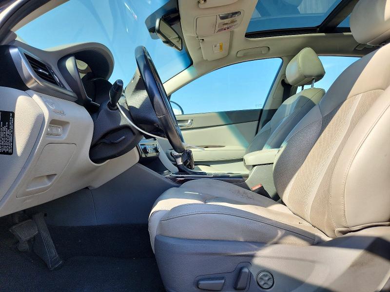 2017 Kia Optima მანქანა იყიდება აუქციონზე, vin: 5XXGU4L38HG135107, აუქციონის ნომერი: 54669506