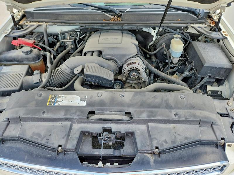 57587986 :رقم المزاد ، 1GNUKKE3XAR159915 vin ، 2010 Chevrolet Suburban مزاد بيع