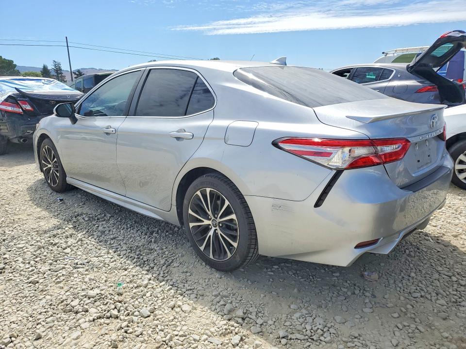 58844166 :رقم المزاد ، 4T1B11HK5KU844639 vin ، 2019 Toyota Camry مزاد بيع