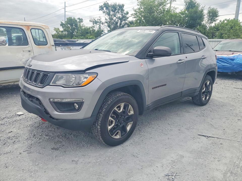 55961706 :رقم المزاد ، 3C4NJDDB3JT201112 vin ، 2018 Jeep Compass مزاد بيع