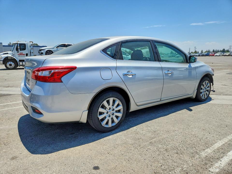 2017 Nissan Sentra მანქანა იყიდება აუქციონზე, vin: 3N1AB7AP0HY352678, აუქციონის ნომერი: 58260306
