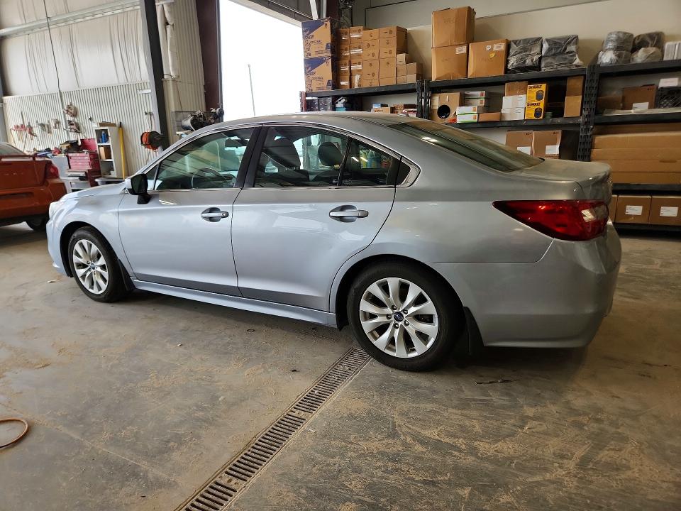 41632066 :رقم المزاد ، 4S3BNAC64F3011011 vin ، 2015 Subaru Legacy مزاد بيع