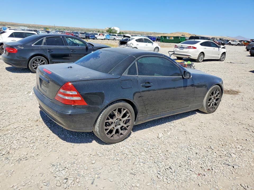 Продажа на аукционе авто 2001 Mercedes-benz Slk, vin: WDBKK65F11F236155, номер лота: 57733386