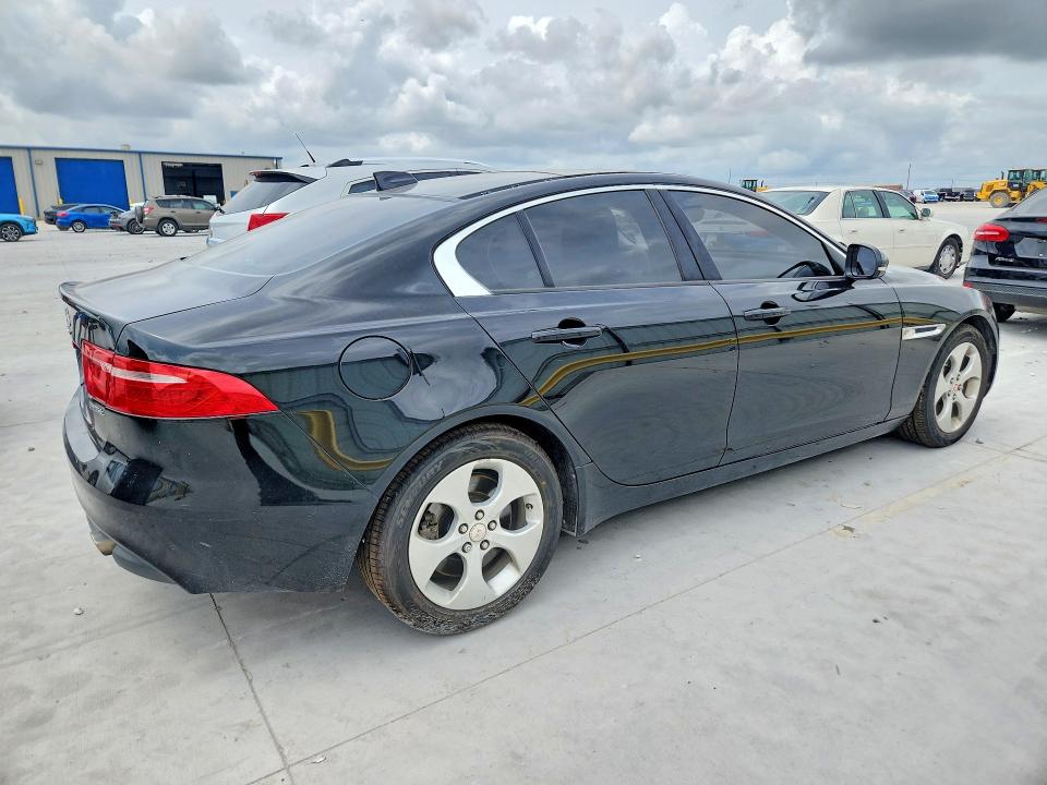 2017 Jaguar Xe მანქანა იყიდება აუქციონზე, vin: SAJAR4BG2HA969169, აუქციონის ნომერი: 56515316