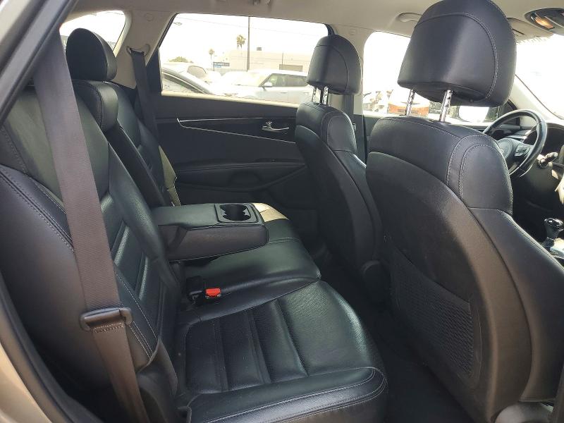58514216 :رقم المزاد ، 5XYPG4A36HG269068 vin ، 2017 Kia Sorento مزاد بيع