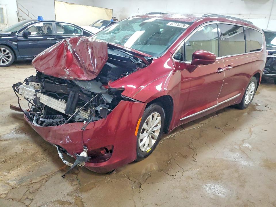 Продажа на аукционе авто 2017 Chrysler Pacifica, vin: 2C4RC1BG4HR559258, номер лота: 57170566