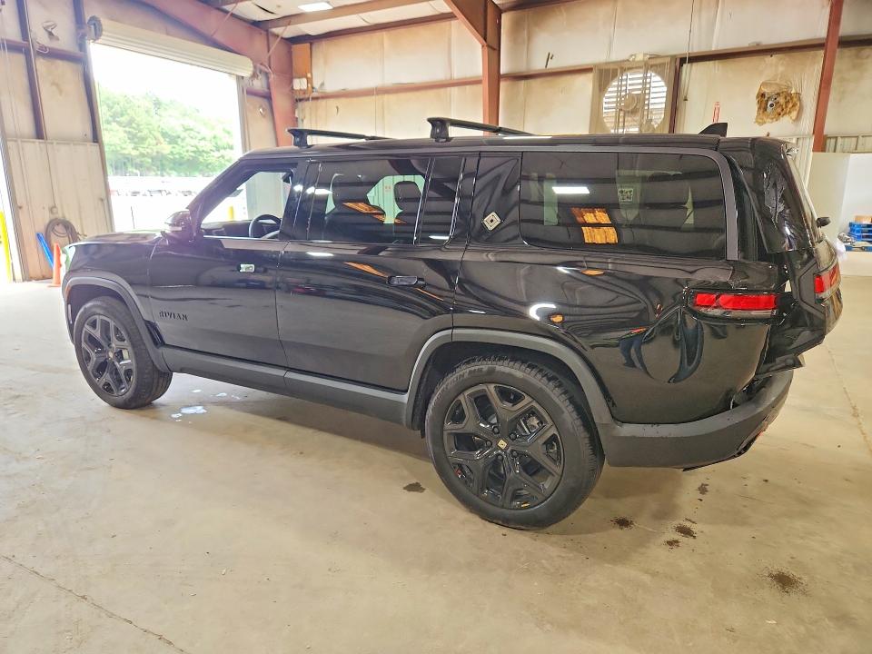 53181186 :رقم المزاد ، 7PDSGBBA7SN059096 vin ، 2025 Rivian R1s مزاد بيع