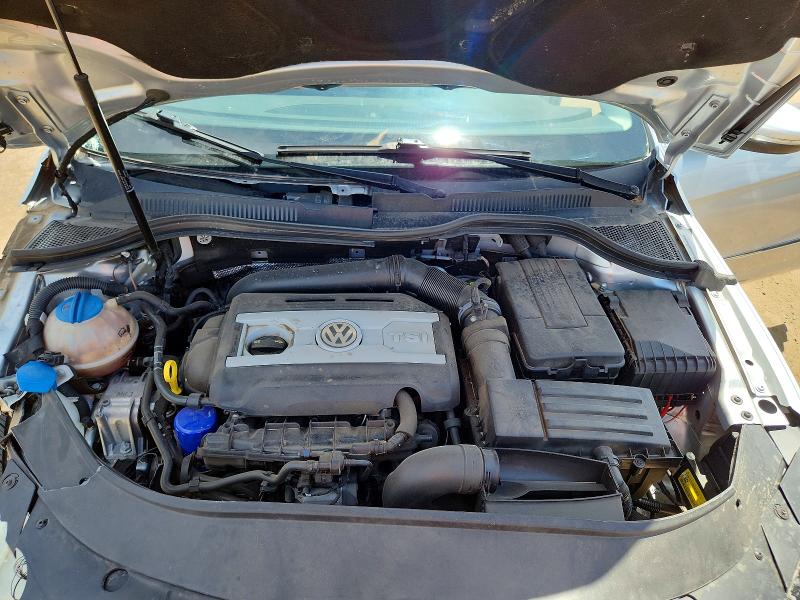 56090256 :رقم المزاد ، WVWKP7AN2HE504717 vin ، 2017 Volkswagen Cc مزاد بيع