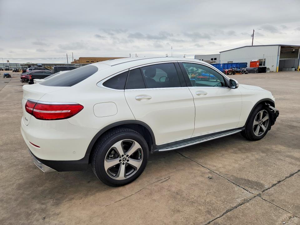 57627106 :رقم المزاد ، WDC0J4KB0KF641422 vin ، 2019 Mercedes-benz Glc Coupe مزاد بيع