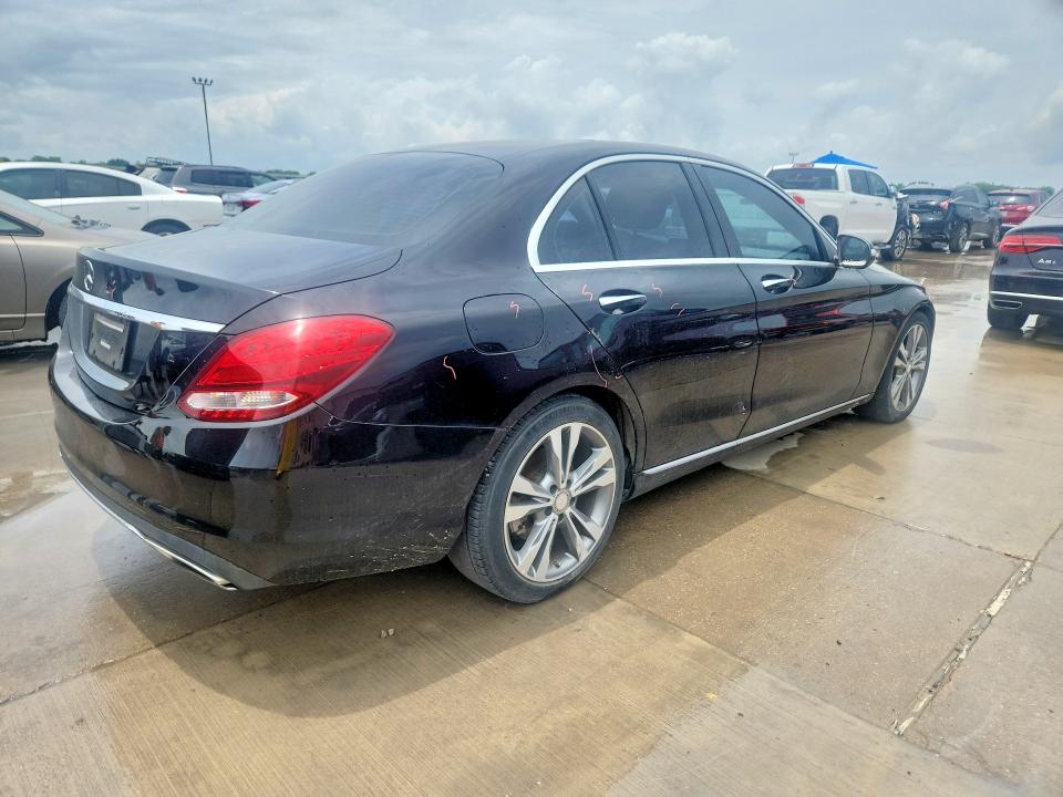 2015 Mercedes-benz C მანქანა იყიდება აუქციონზე, vin: 55SWF4JB0FU079985, აუქციონის ნომერი: 55926776