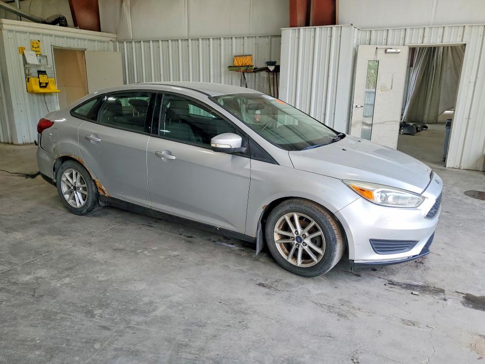 Продажа на аукционе авто 2015 Ford Focus, vin: 1FADP3F27FL353033, номер лота: 55975346