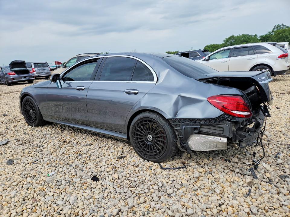55800736 :رقم المزاد ، WDDZF6GB8JA388466 vin ، 2018 Mercedes-benz E مزاد بيع