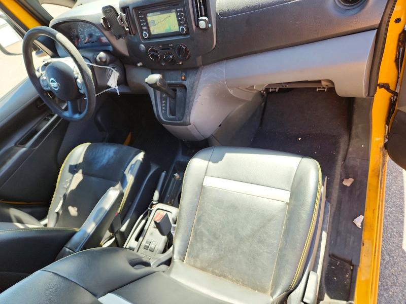 57364096 :رقم المزاد ، 3N8CM0JT3HK707743 vin ، 2017 Nissan Nv200 مزاد بيع