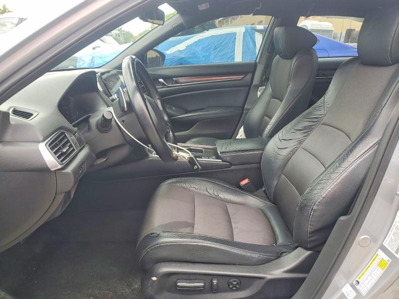 Продаж на аукціоні авто 2018 Honda Accord, vin: 1HGCV1F33JA131541, номер лоту: 55545476