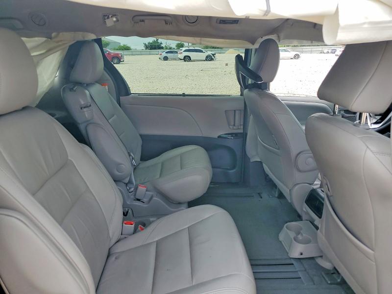 2015 Toyota Sienna მანქანა იყიდება აუქციონზე, vin: 5TDYK3DC1FS640307, აუქციონის ნომერი: 55992376