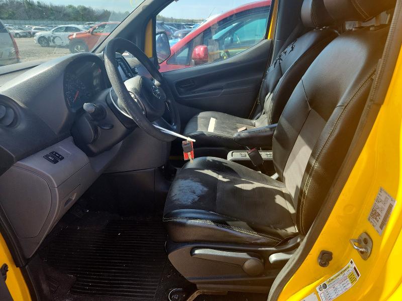 57364096 :رقم المزاد ، 3N8CM0JT3HK707743 vin ، 2017 Nissan Nv200 مزاد بيع