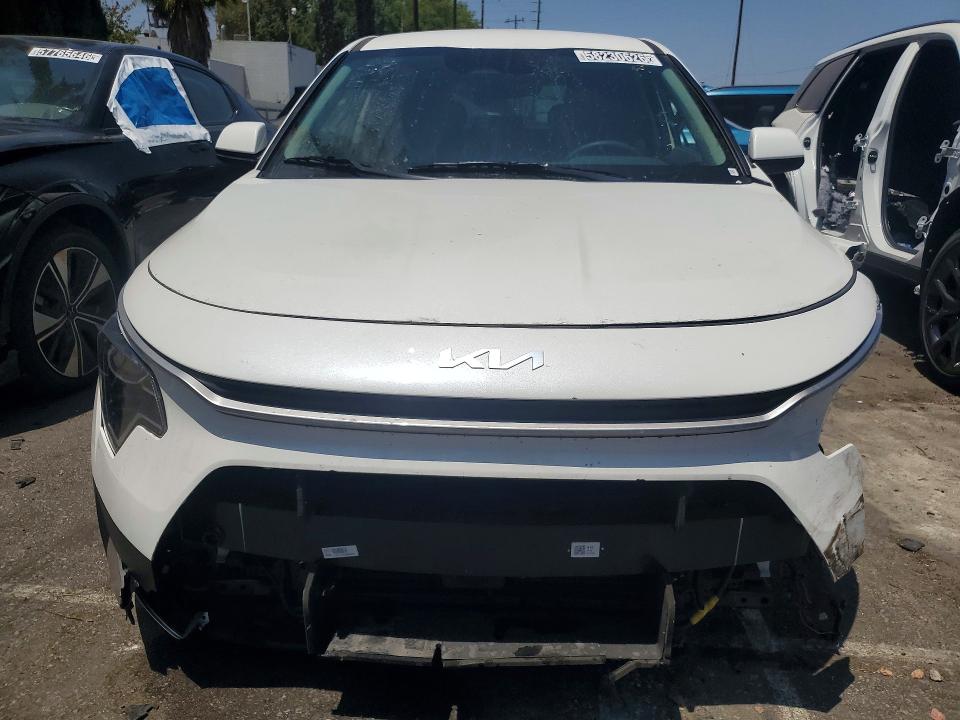 2026 Kia Niro მანქანა იყიდება აუქციონზე, vin: KNDCP3LE5T5330497, აუქციონის ნომერი: 58230626