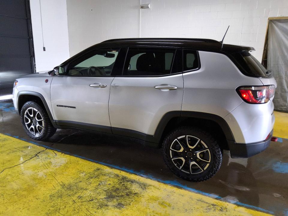 2025 Jeep Compass მანქანა იყიდება აუქციონზე, vin: 3C4NJDDN3ST532784, აუქციონის ნომერი: 58947446