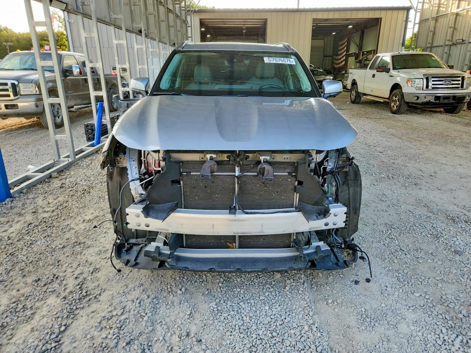 57076076 :رقم المزاد ، 5TDKDRBH5PS038061 vin ، 2023 Toyota Highlander مزاد بيع