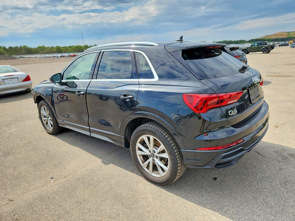 Продажа на аукционе авто 2021 Audi Q3, vin: WA1DECF31M1080652, номер лота: 57605386