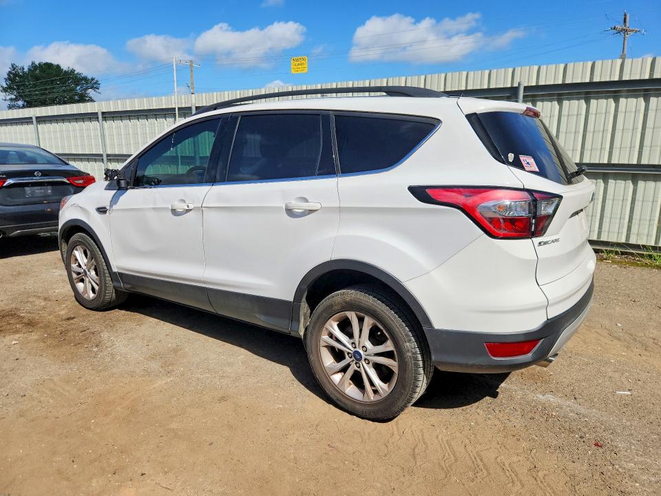 Продаж на аукціоні авто 2018 Ford Escape, vin: 1FMCU0GD7JUC64879, номер лоту: 55820066