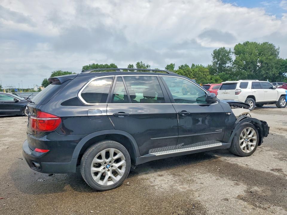 57618526 :رقم المزاد ، 5UXZV4C51D0B06925 vin ، 2013 Bmw X5 مزاد بيع