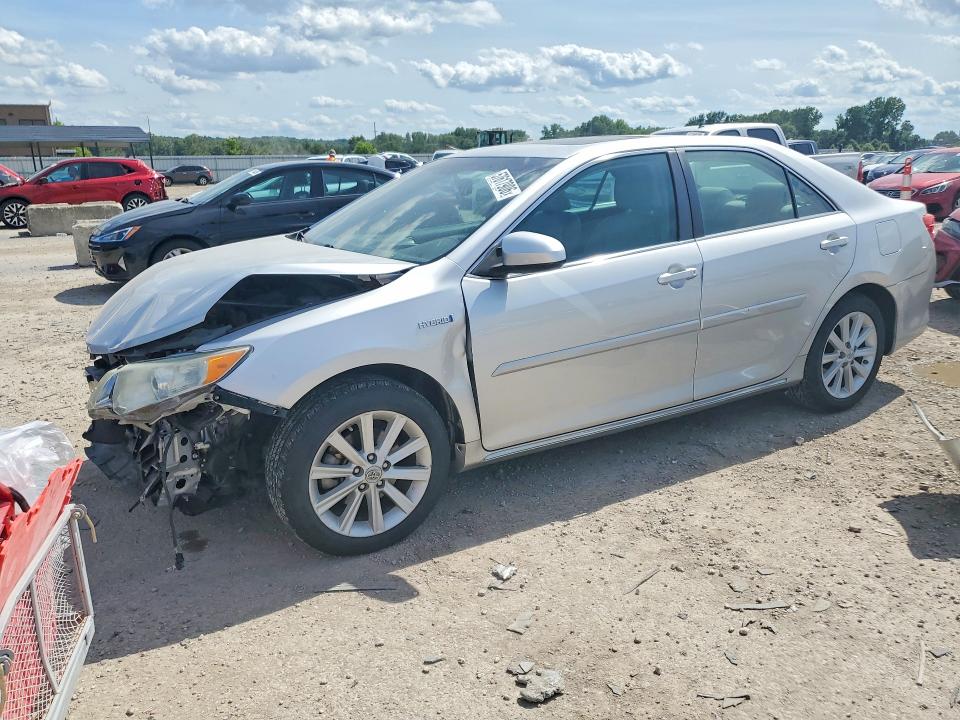 57617906 :رقم المزاد ، 4T1BD1FKXDU064942 vin ، 2013 Toyota Camry Hybrid مزاد بيع