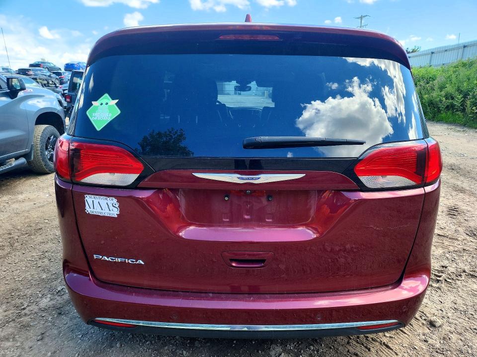 58393066 :رقم المزاد ، 2C4RC1BG7JR233556 vin ، 2018 Chrysler Pacifica مزاد بيع