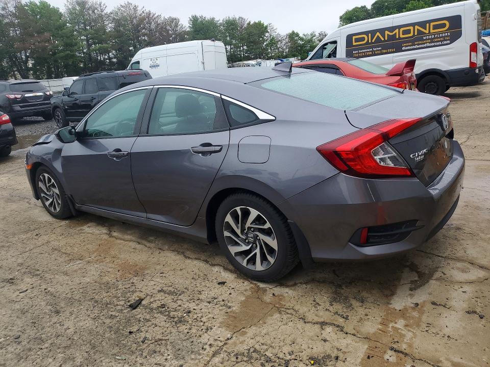 Продажа на аукционе авто 2018 Honda Civic, vin: 19XFC2F72JE041255, номер лота: 58184946