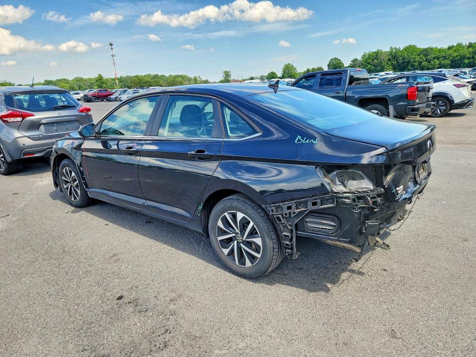 58118296 :رقم المزاد ، 3VW5M7BU9PM005589 vin ، 2023 Volkswagen Jetta مزاد بيع