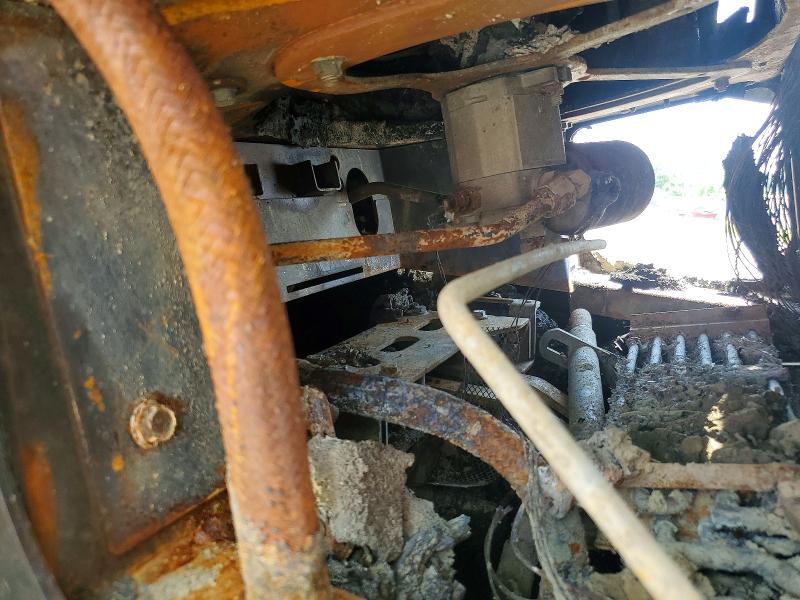 56062246 :رقم المزاد ، N0V1N000056062246 vin ، 2015 Bobcat S570 مزاد بيع