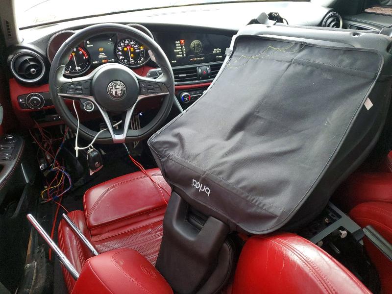 56030686 :رقم المزاد ، ZARFANBN4K7608200 vin ، 2019 Alfa Romeo Giulia مزاد بيع