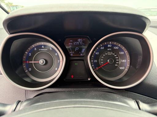2013 Hyundai Elantra მანქანა იყიდება აუქციონზე, vin: KMHDH4AE2DU513370, აუქციონის ნომერი: 55120896