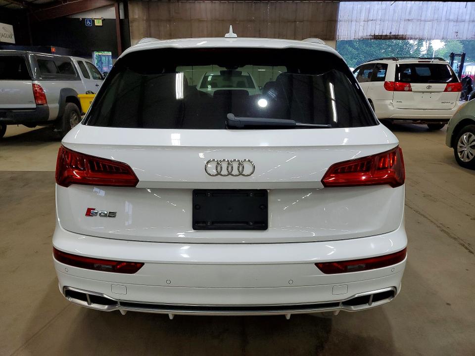 Продаж на аукціоні авто 2018 Audi Sq5, vin: WA1A4AFY2J2213964, номер лоту: 58350826